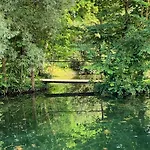 Moulin Moulin 4*